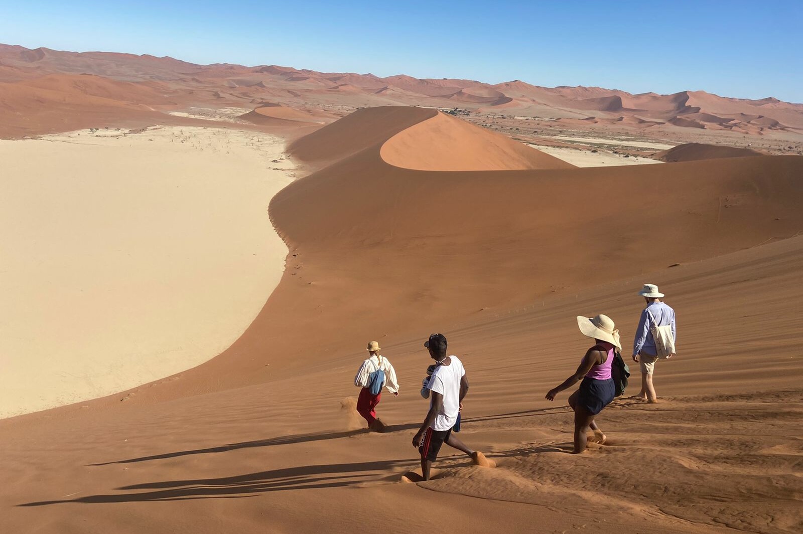 Namibia sossusvlei tour camping dune
